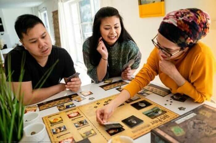 Harry Potter Hogwarts Battle - A Cooperative Deck Building Game Board Game