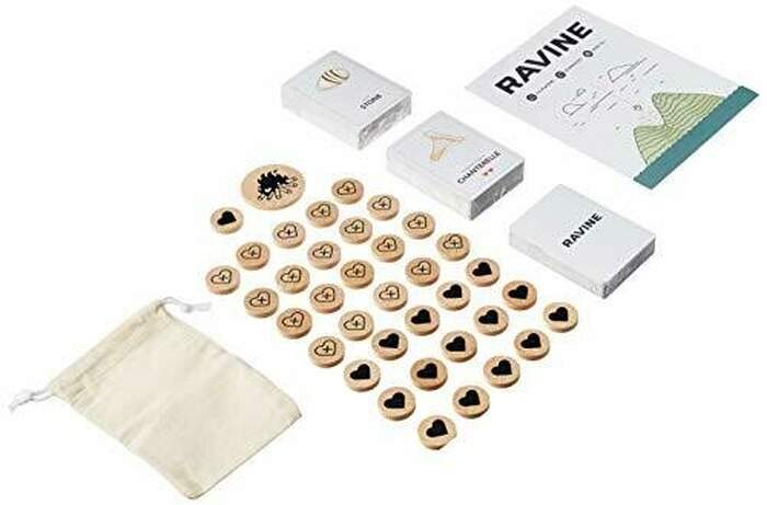 Ravine: A Crafty and Cooperative Card Game