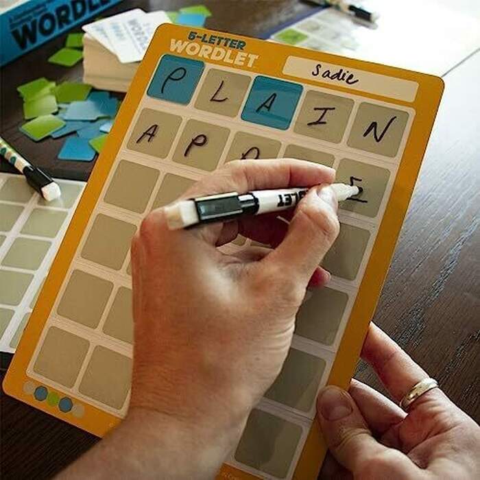 5-Letter Wordlet - A Confounding Word Strategy Board Game