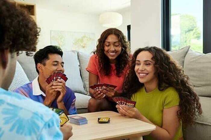 Uno - Show ‘em No Mercy Card Game